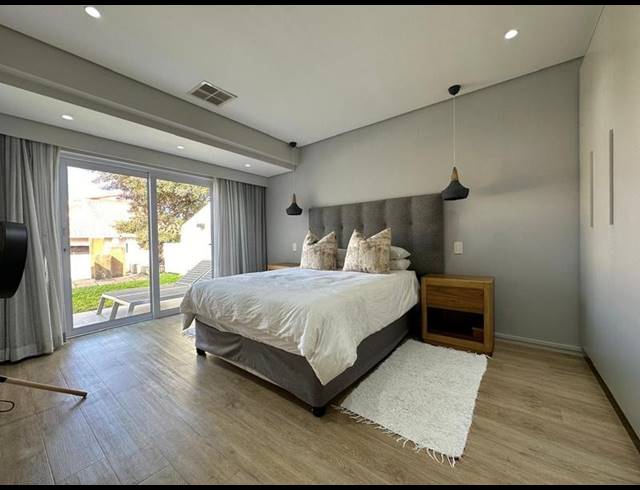 4 BEDROOM HOUSE FOR SALE IN LA LUCIA